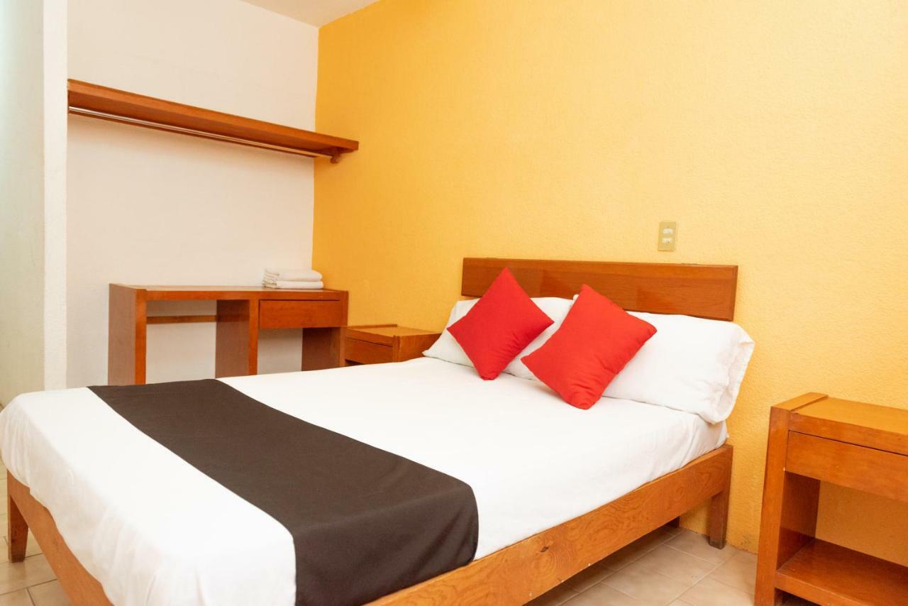 Oyo Hotel Italia Aguascalientes Kültér fotó