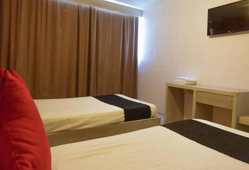Oyo Hotel Italia Aguascalientes Kültér fotó