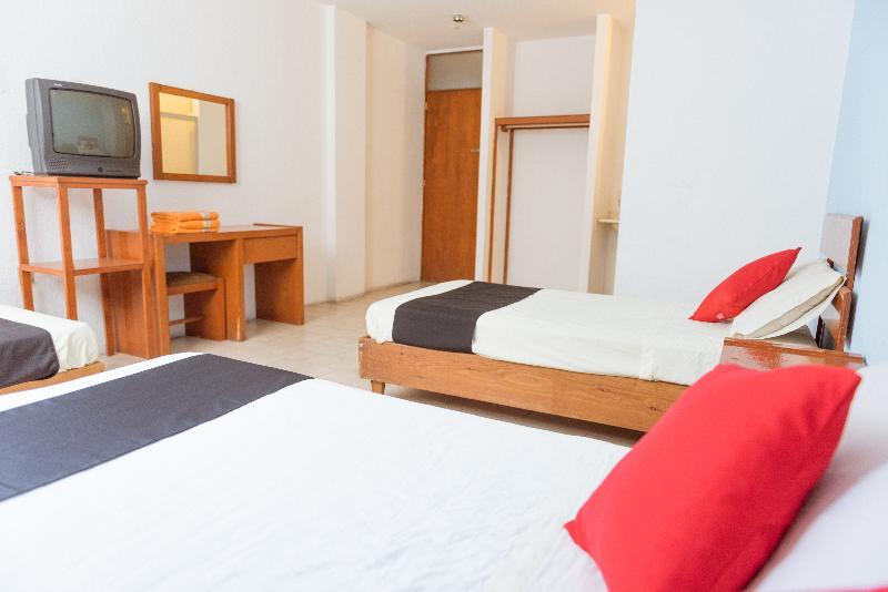 Oyo Hotel Italia Aguascalientes Kültér fotó