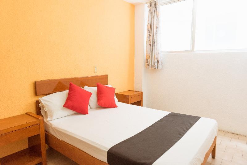 Oyo Hotel Italia Aguascalientes Kültér fotó